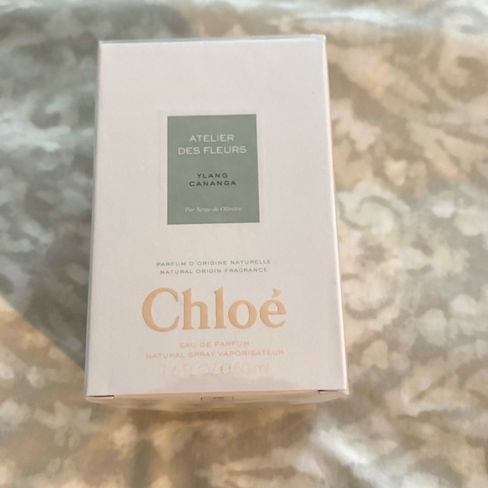 Eau de Parfum - Elegant White and Gray